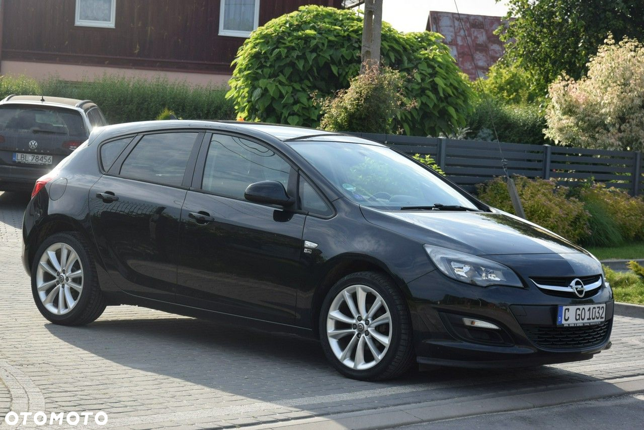 Opel Astra 1.4 Turbo 150 Jahre - 5