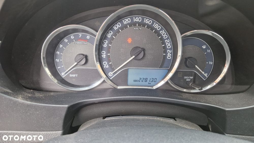 Toyota Corolla 1.6 Active - 6