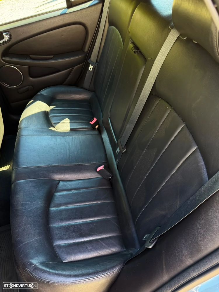 Jaguar X-Type 2.0 Executive - 14