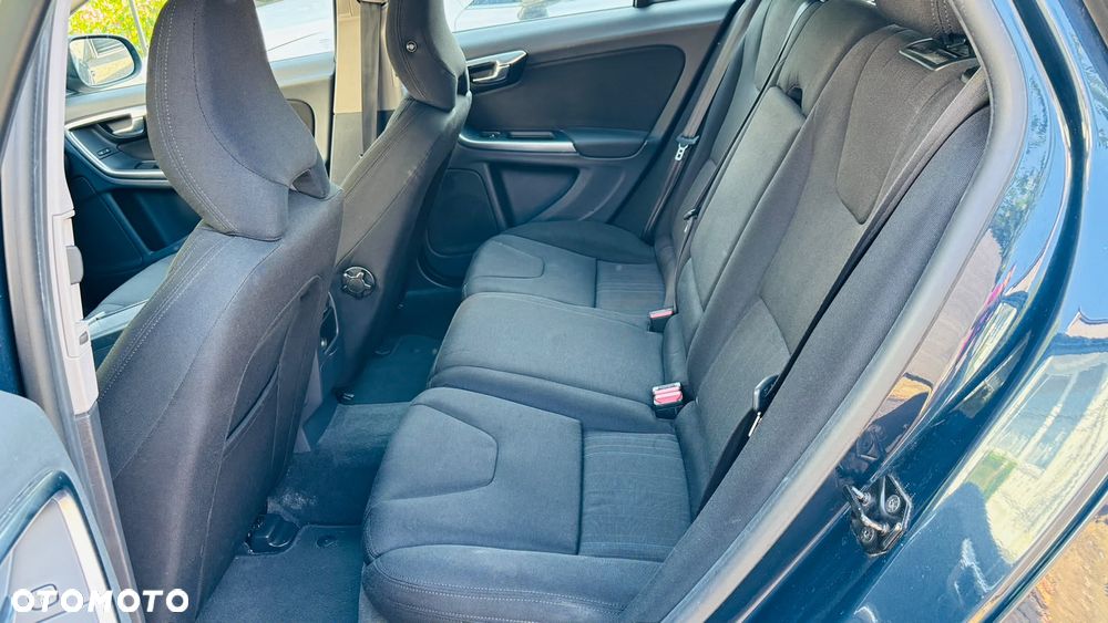 Volvo V60 D2 - 9