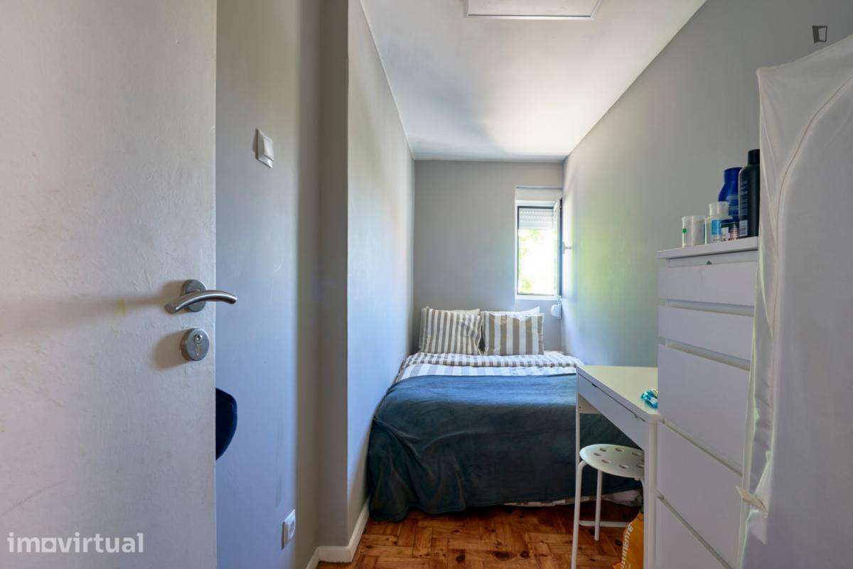 Quarto - localizado em Chelas Lisbon - Grande imagem: 2/31