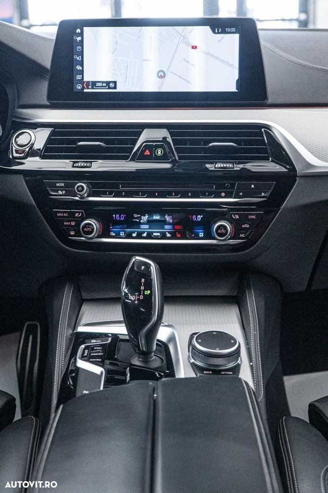 BMW Seria 5 530d xDrive Aut. - 5