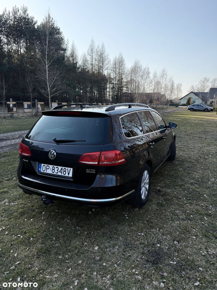 Volkswagen Passat 2.0 TDI Comfortline DSG - 4