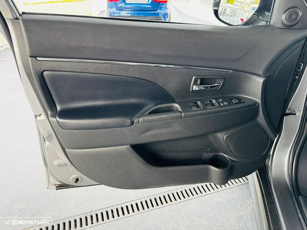 Mitsubishi ASX 1.8 DI-D Instyle NAVI - 21