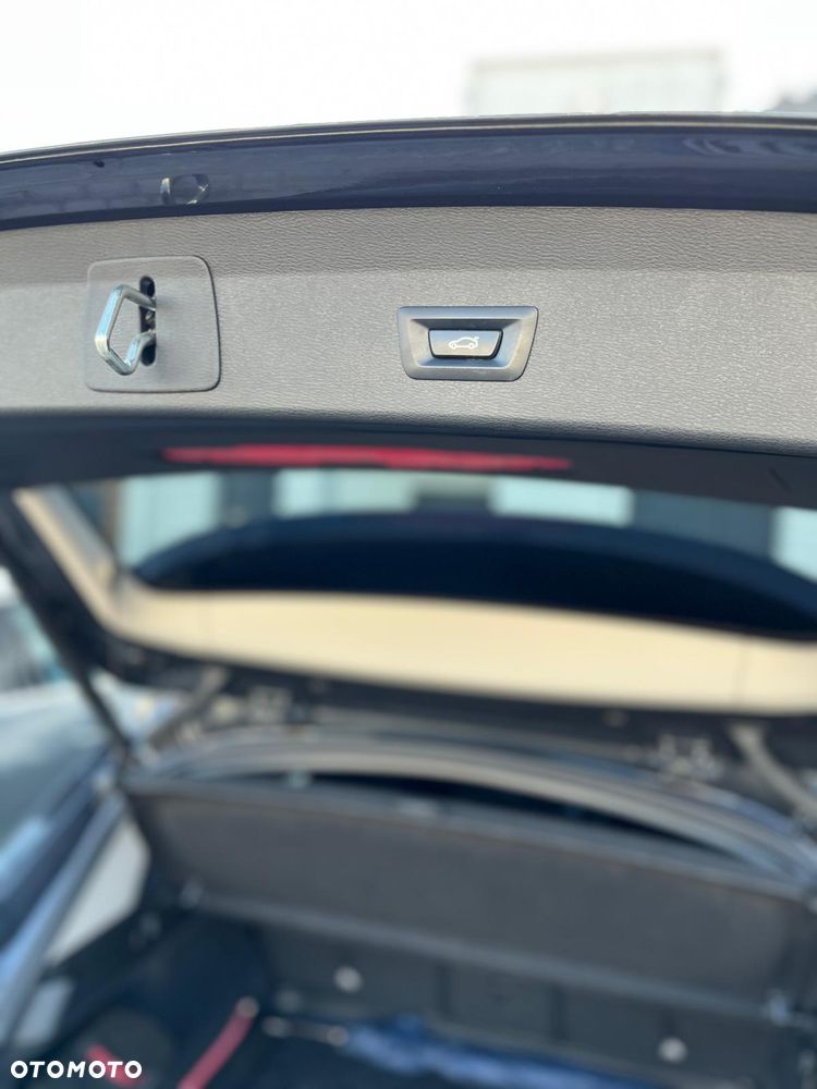 BMW X1 sDrive20d - 29