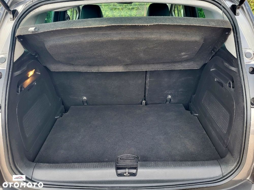 Opel Crossland X - 13