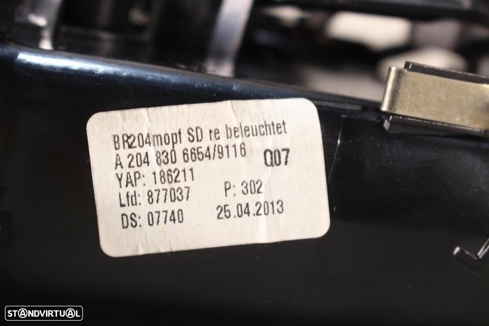 Arejador / Difusor De Ar Mercedes-Benz C-Class (W204)  A2048306754 / A - 7