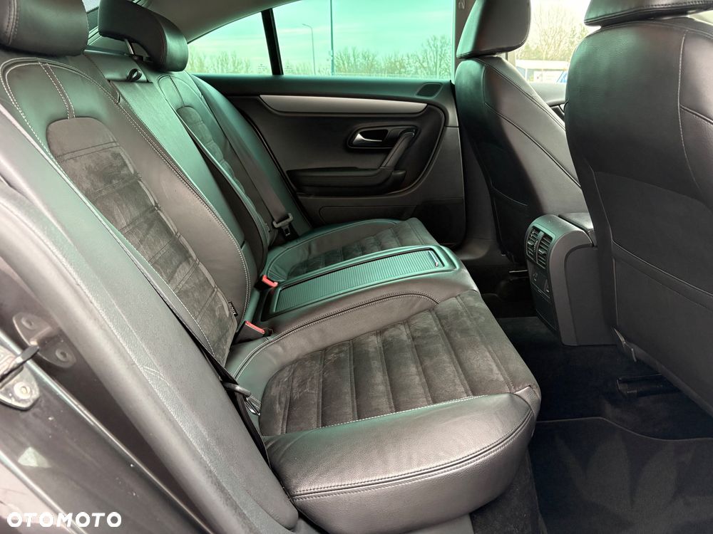 Volkswagen Passat CC - 23