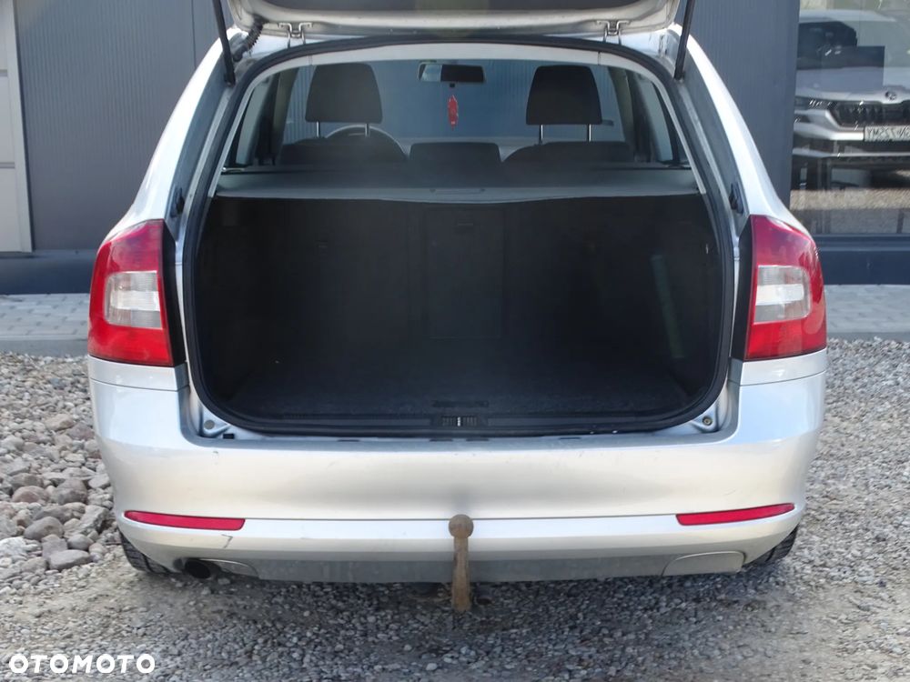 Skoda Octavia 1.6 TDI DPF Ambition - 6