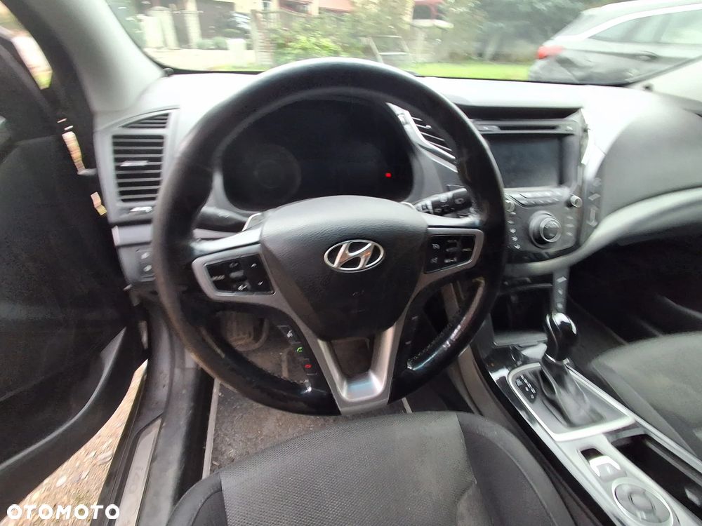 Hyundai i40 i40cw 1.7 CRDi Automatik Premium - 23