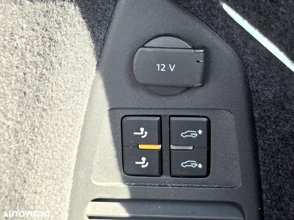 Volkswagen Touareg - 36