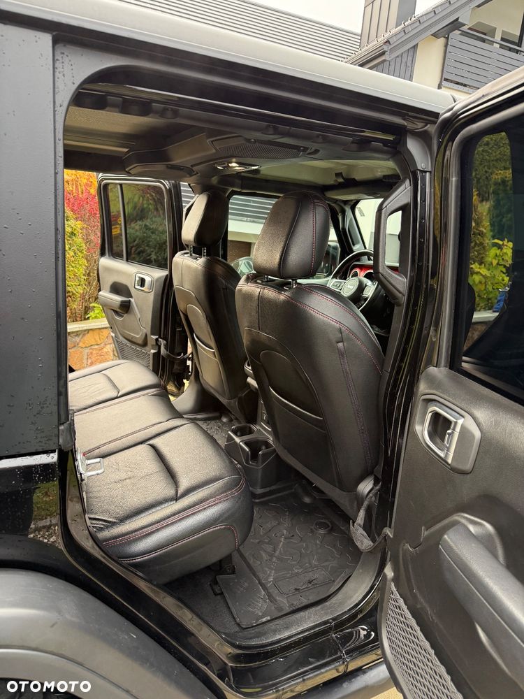 Jeep Wrangler 3.6 Unlim Rubicon - 24