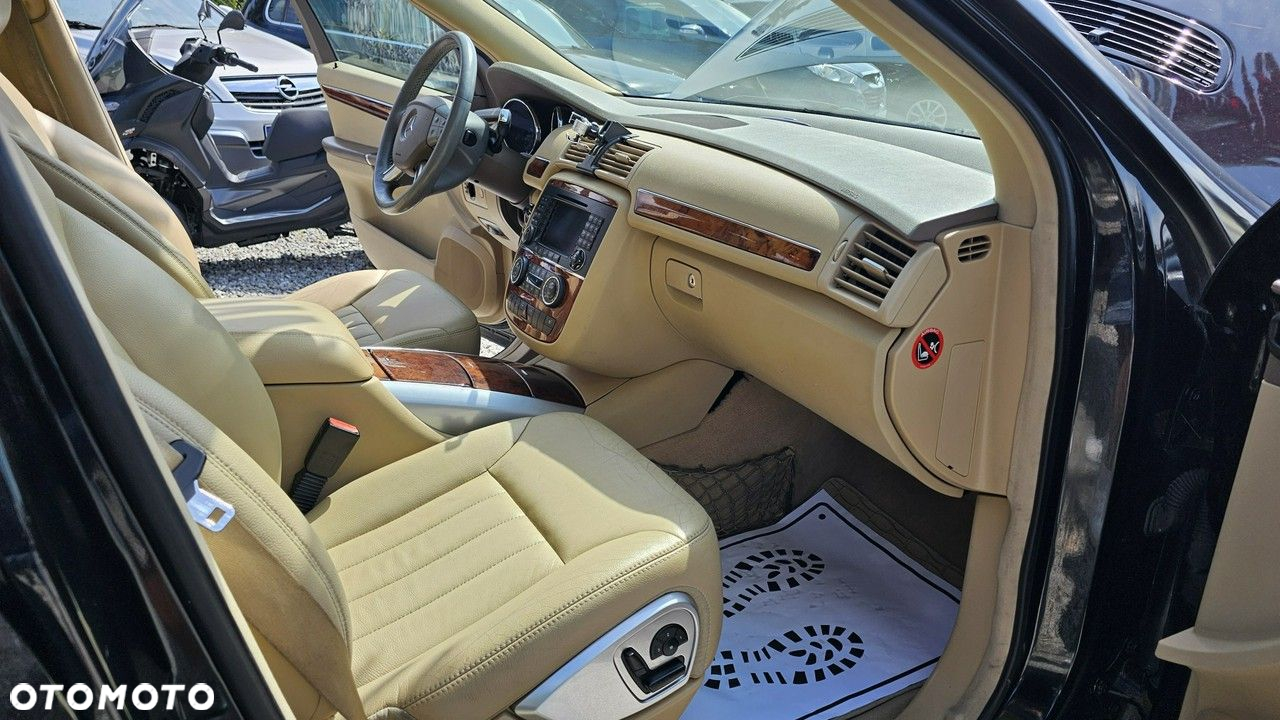 Mercedes-Benz Klasa R - 21
