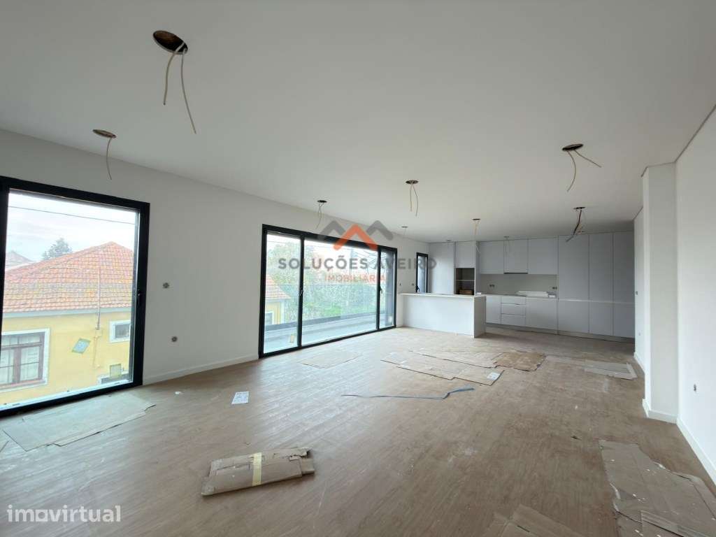 Apartamento T3 Duplex de Prestígio | 213 m² | Terraço de 61 m² | Ga... - Grande imagem: 2/32