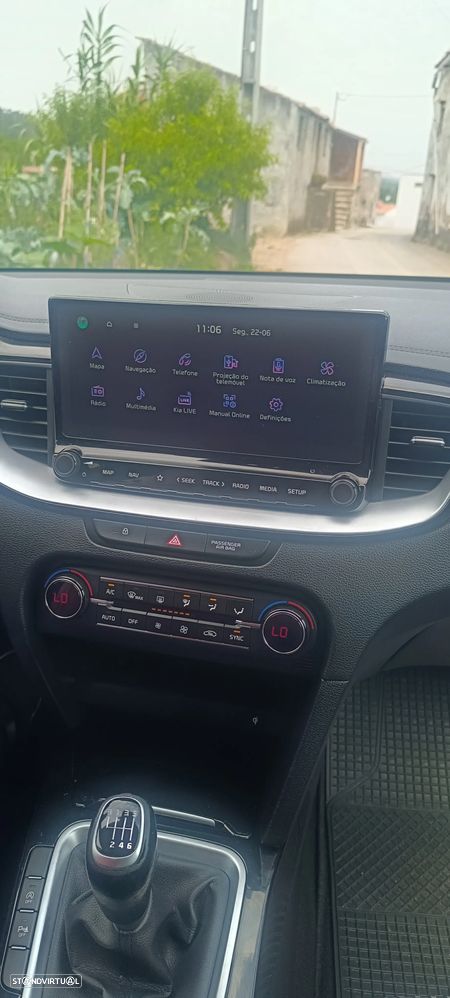 Kia XCeed 1.6 CRDi Tech - 11