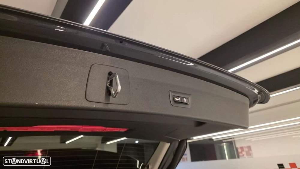 BMW X1 16 d sDrive Advantage - 23