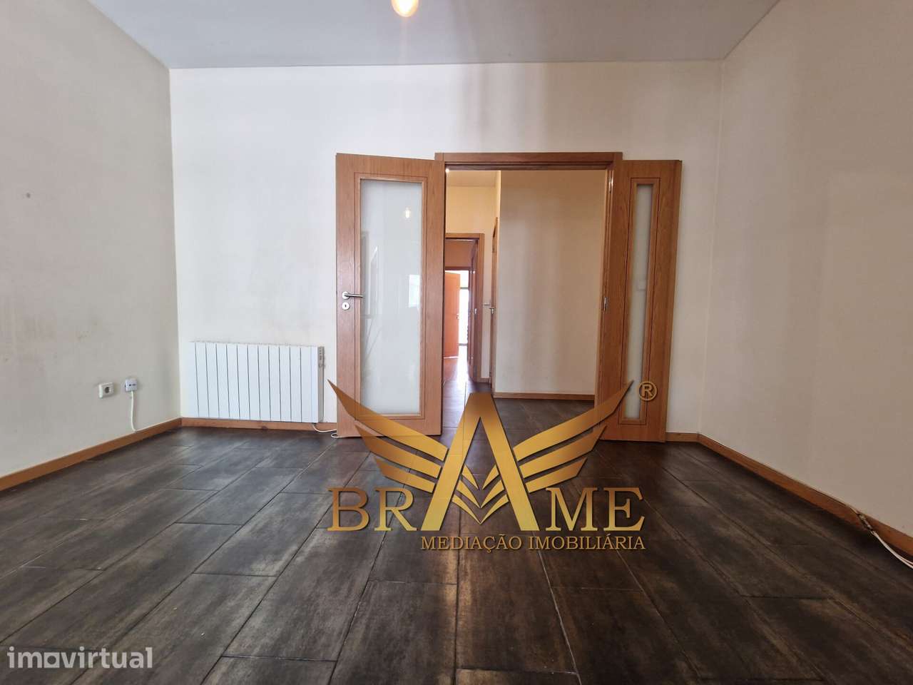 APARTAMENTO T2 COM LUGAR DE GARAGEM | RUA DA CONSTITUIÇÃO - PORTO - Grande imagem: 5/61