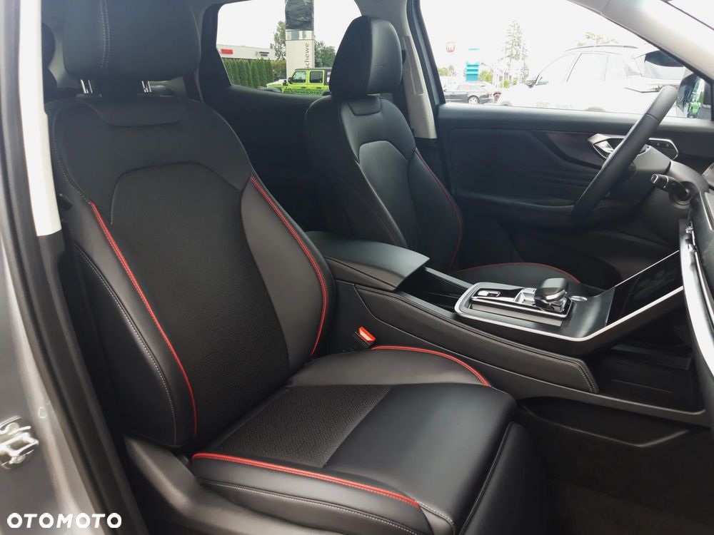 BAIC 7 1.5T Luxury DCT - 14