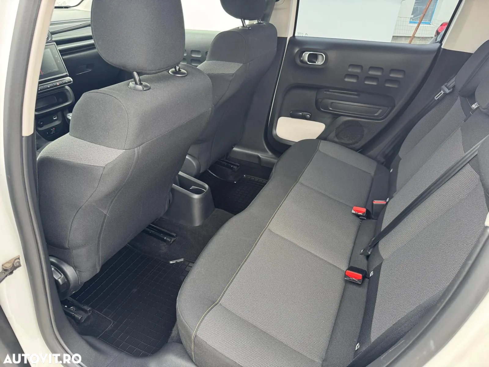 Citroën C3 1.2 PureTech S&S EAT6 Shine - 10