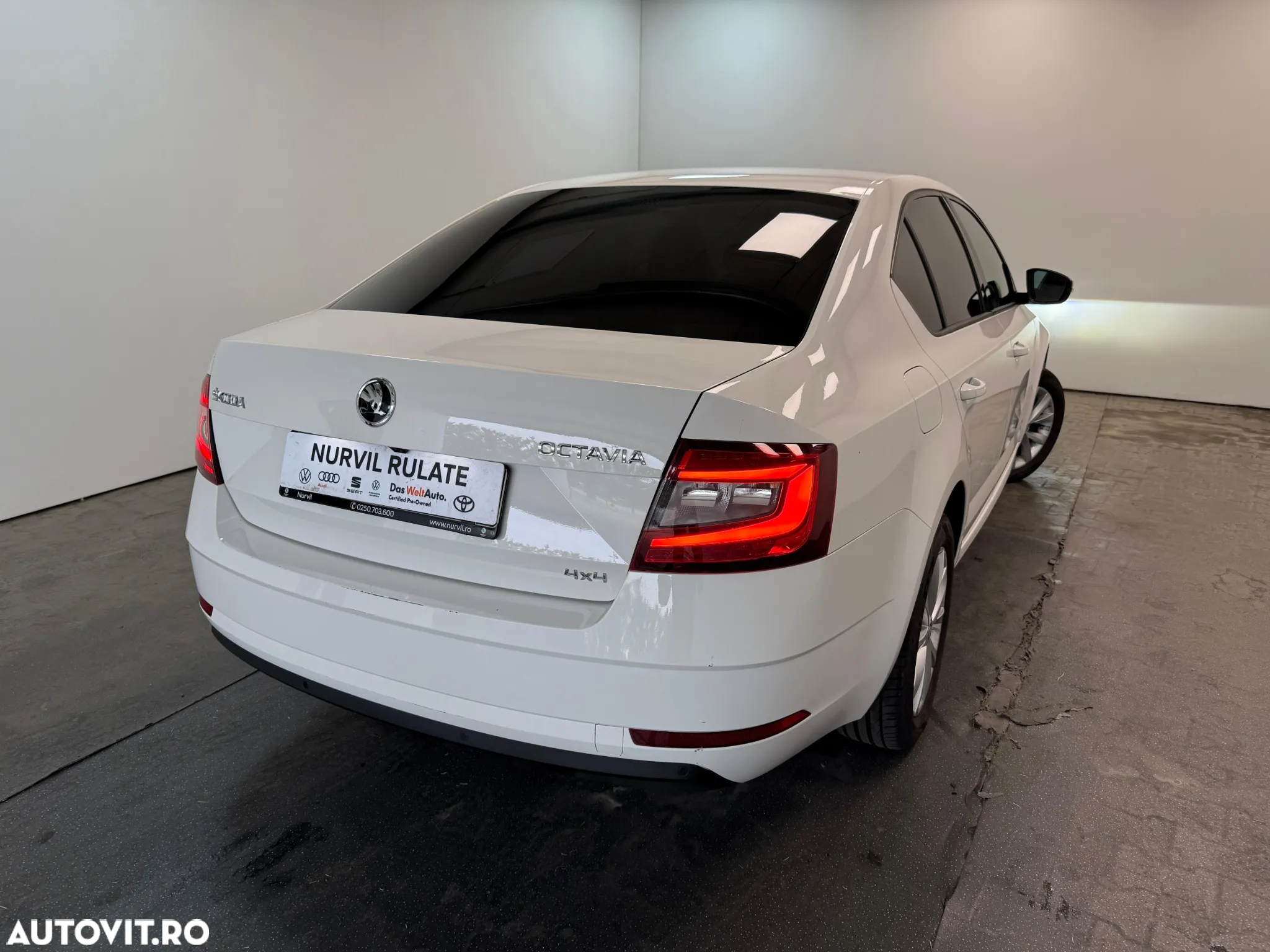 Skoda Octavia 2.0 TDI DSG 4X4 Style - 17