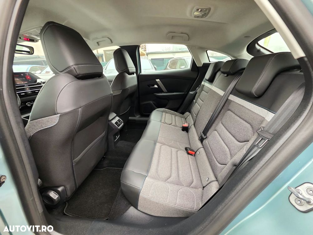 Citroën C4 PureTech 130 Stop&Start EAT8 PLUS - 17