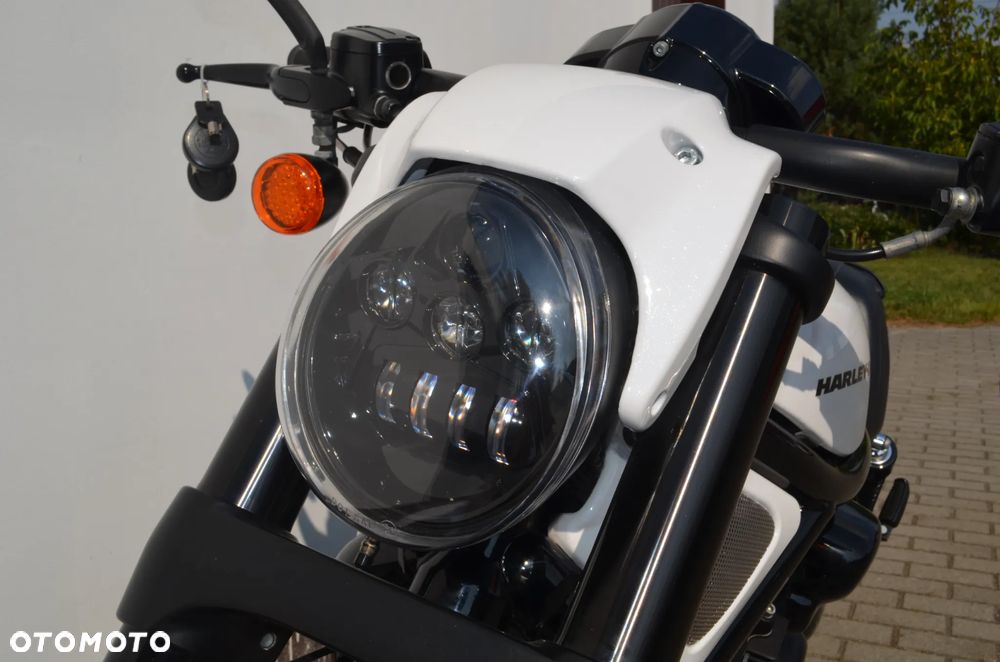 Harley-Davidson V-Rod Night Rod - 25