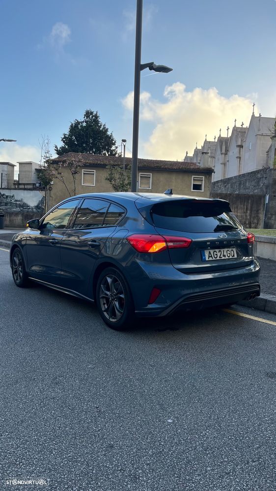 Ford Focus 1.0 EcoBoost MHEV ST-Line X - 6