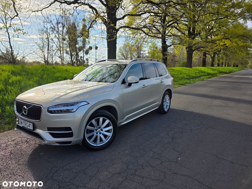Volvo XC 90 D5 SCR AWD Momentum - 1