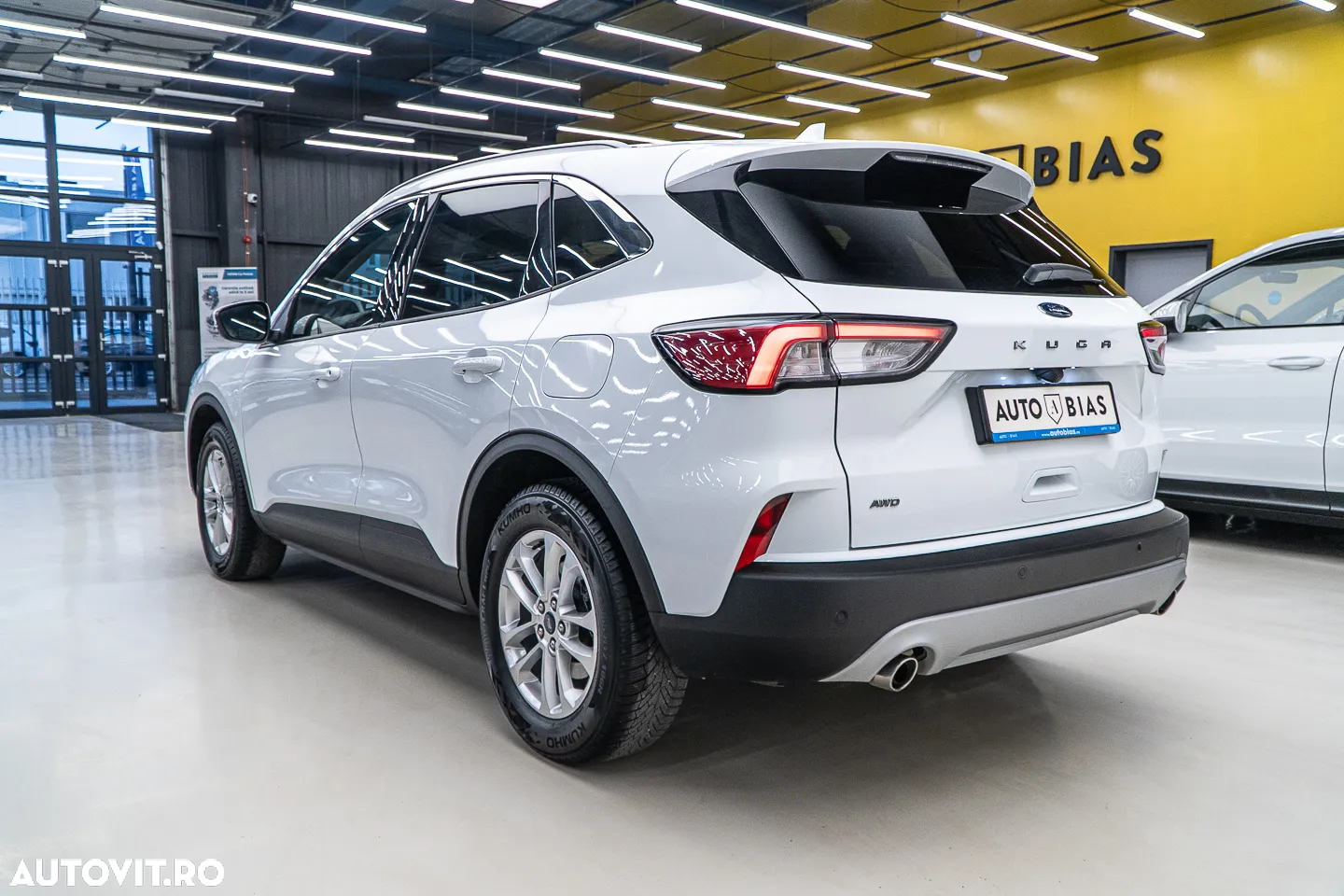 Ford Kuga 2.0 EcoBlue A8 AWD Titanium - 5