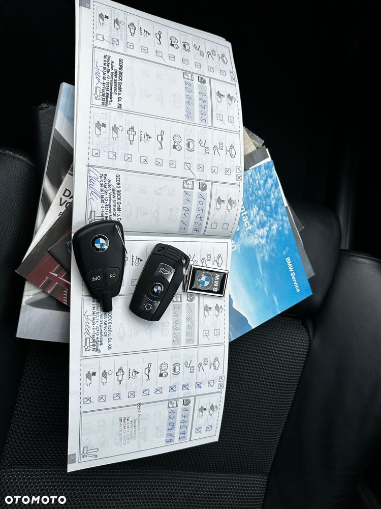 BMW Seria 5 525d Touring Edition Exclusive - 34