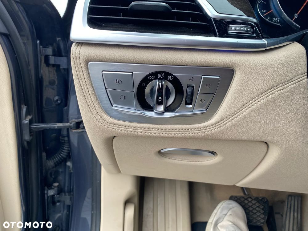BMW Seria 7 730d - 17