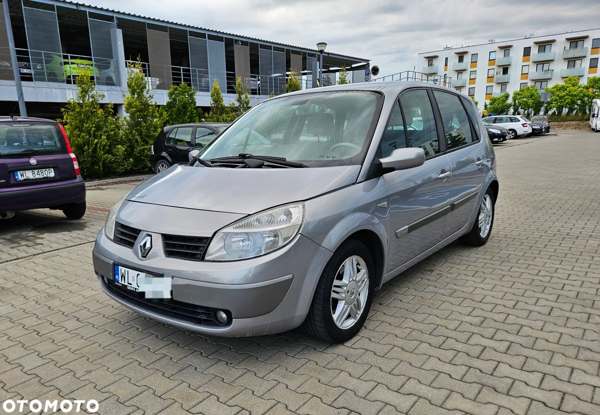 Renault Scenic 2.0 16V Privilege - 1