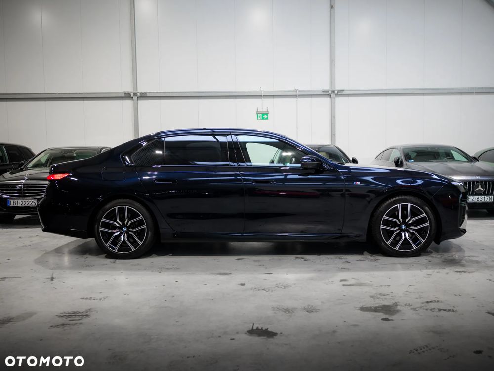 BMW Seria 7 740d xDrive sport - 12