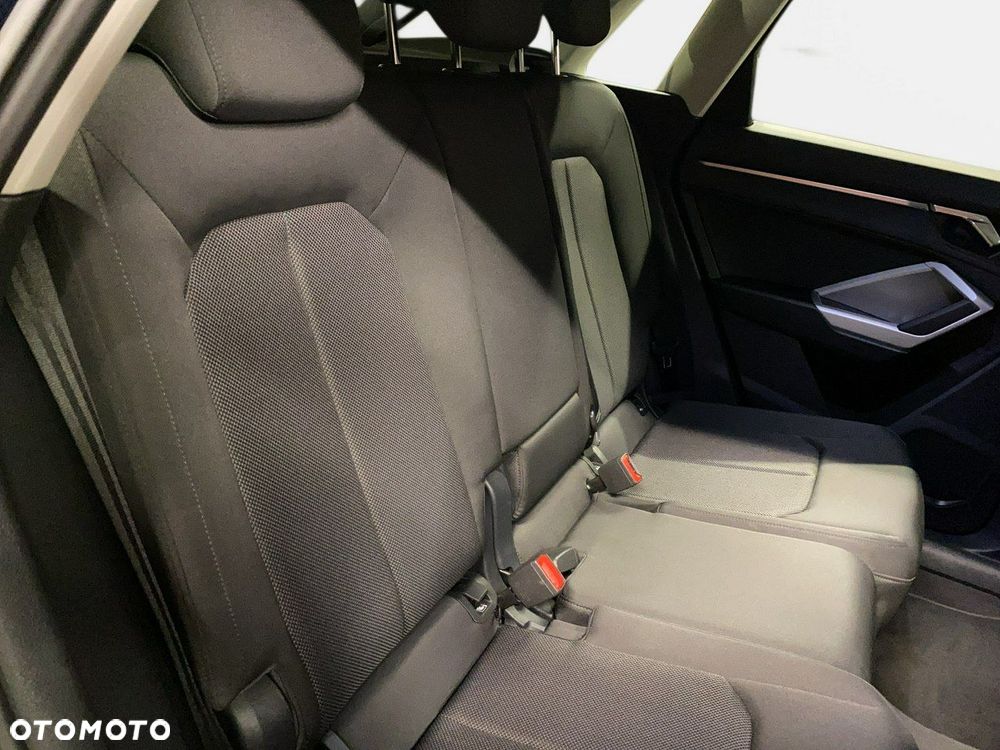Audi Q3 - 16