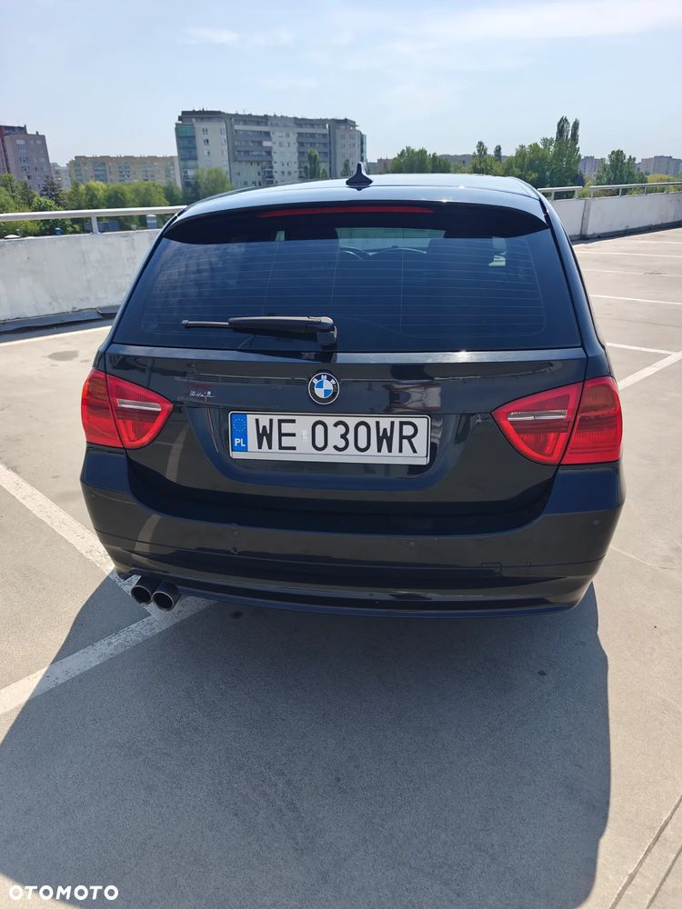 BMW Seria 3 325xi - 6