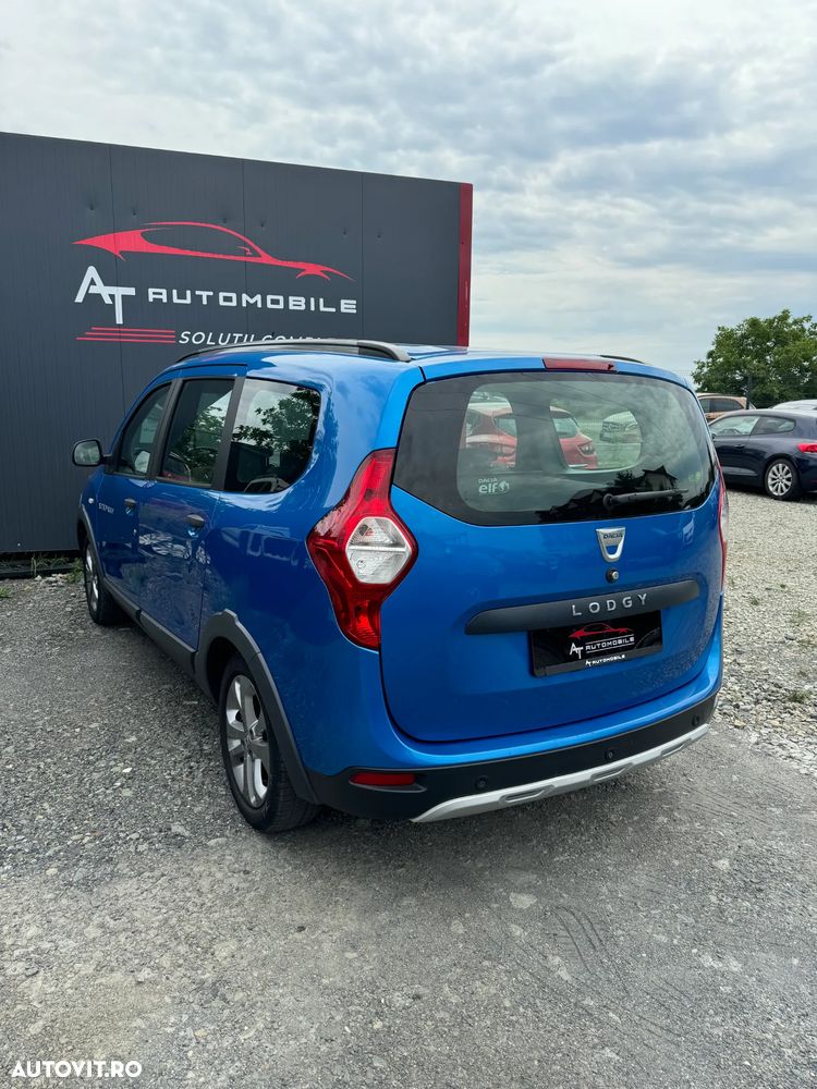 Dacia Lodgy 1.5 dCi Stepway - 9