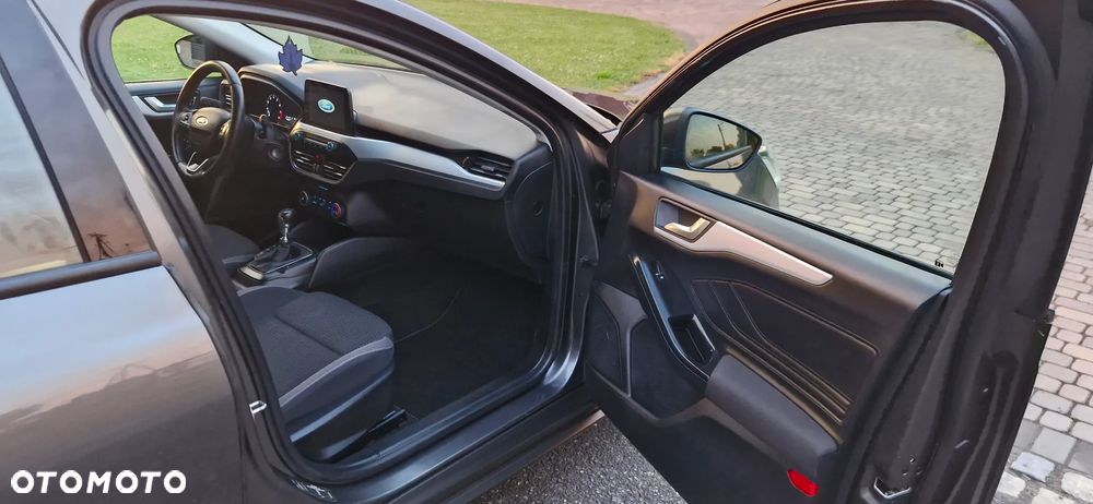 Ford Focus 1.0 EcoBoost Trend Edition Business - 30