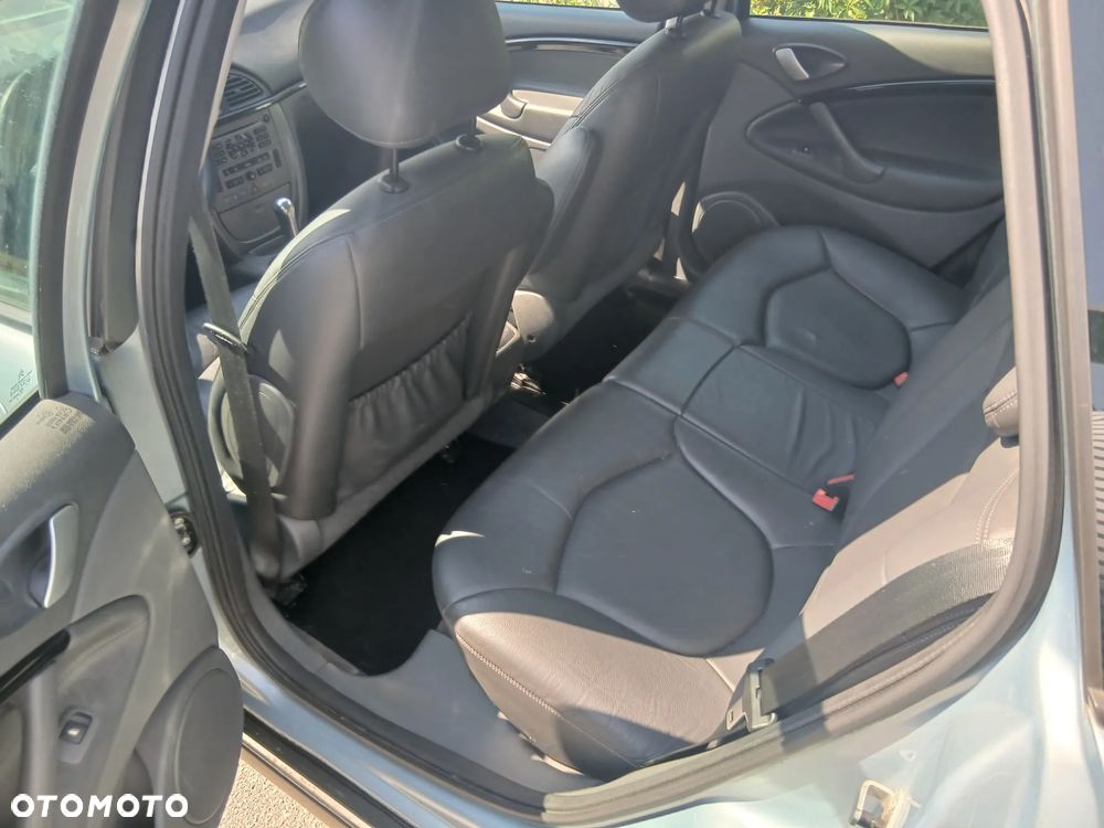 Citroën C5 II 3.0 V6 Exclusive - 6