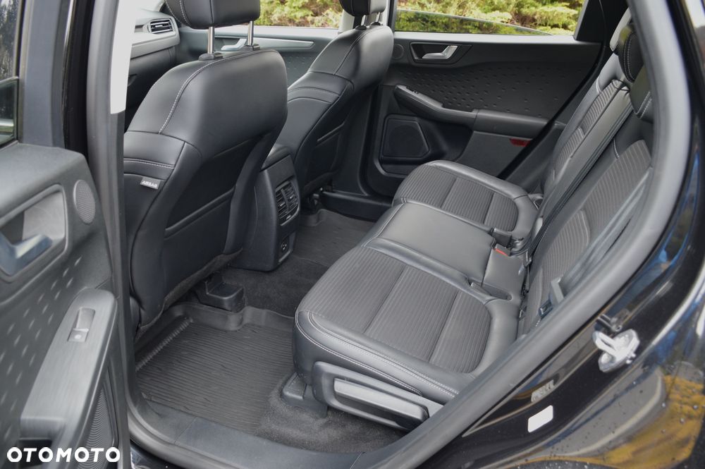 Ford Kuga 2.0 EcoBlue 4x4 TITANIUM - 29