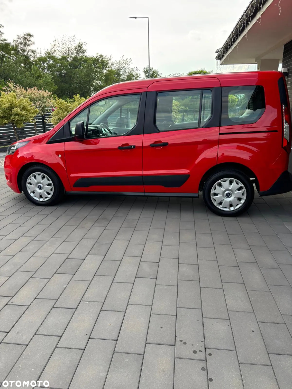 Ford Tourneo Connect 1.5 TDCi Start-Stop Titanium - 4
