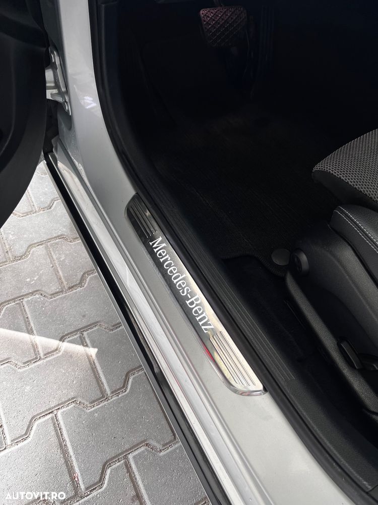 Mercedes-Benz C 220 d T 9G-TRONIC Avantgarde - 16