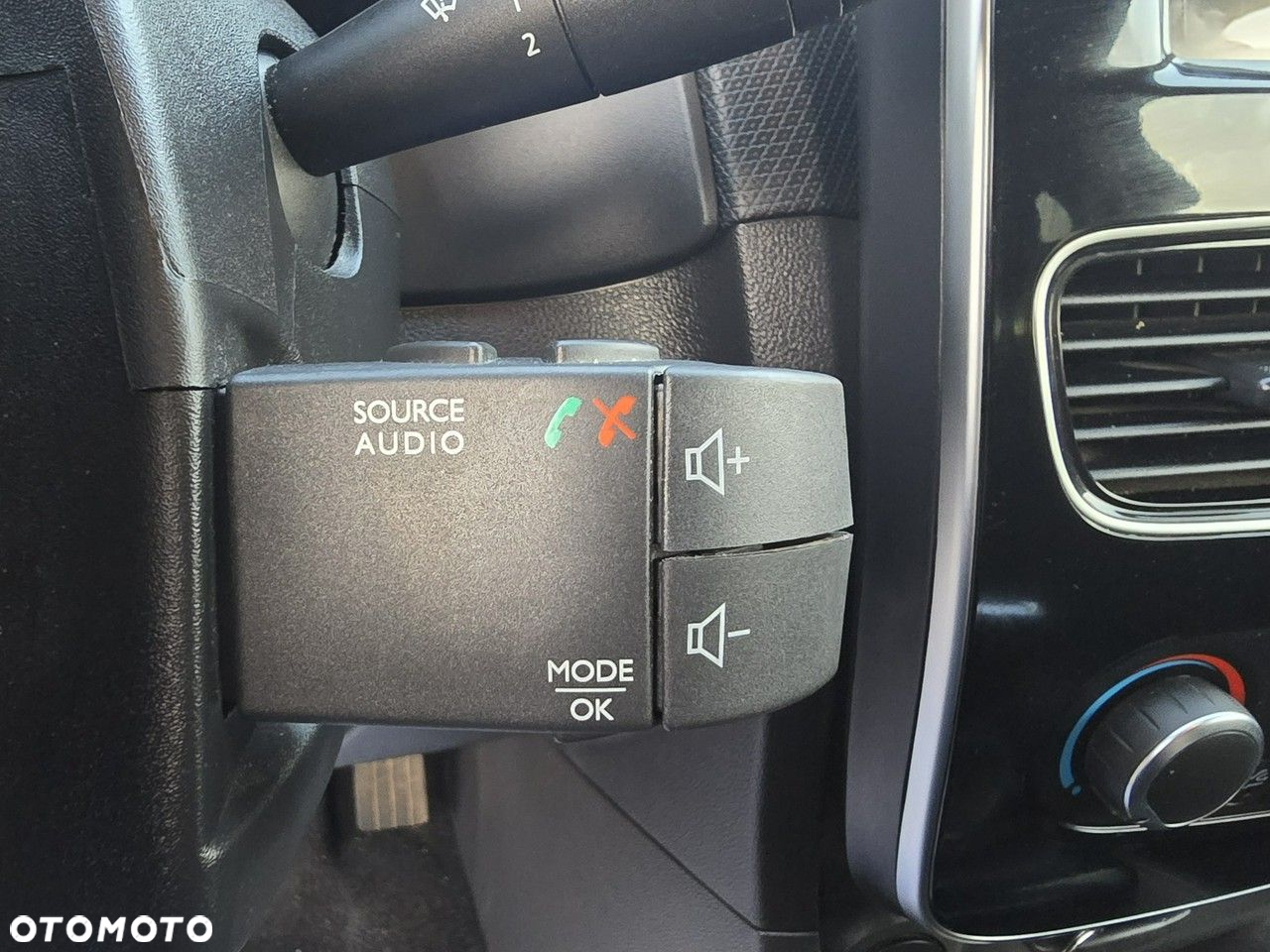 Renault Clio - 27