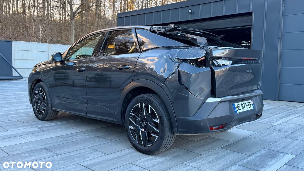 Peugeot 3008 1.2 PureTech mHEV Allure Pack S&S e-DCS6 - 8