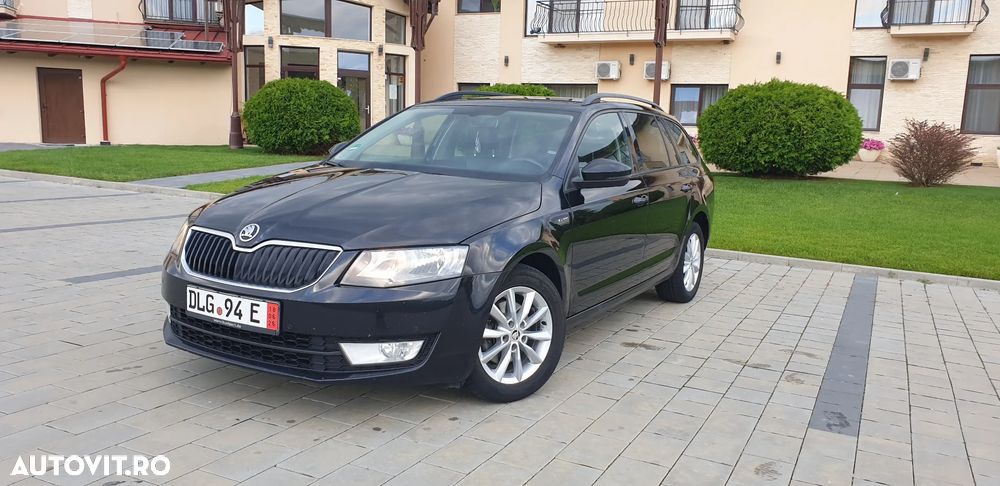 Skoda Octavia 2.0 TDI (Green tec) DSG Style - 1