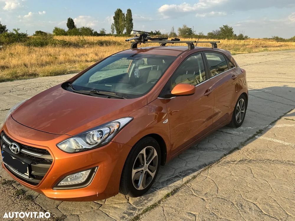 Hyundai i30 1.6 CRDI DPF 5DR MT Highway - 1
