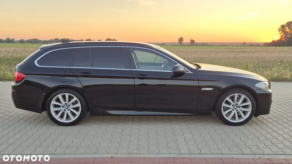 BMW Seria 5 520d - 34