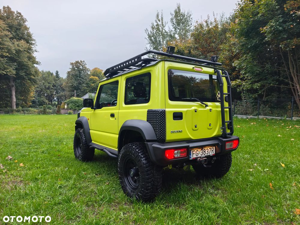 Suzuki Jimny 2023 photo 3