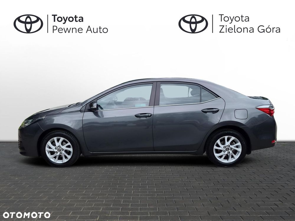 Toyota Corolla 1.6 Classic Plus - 2