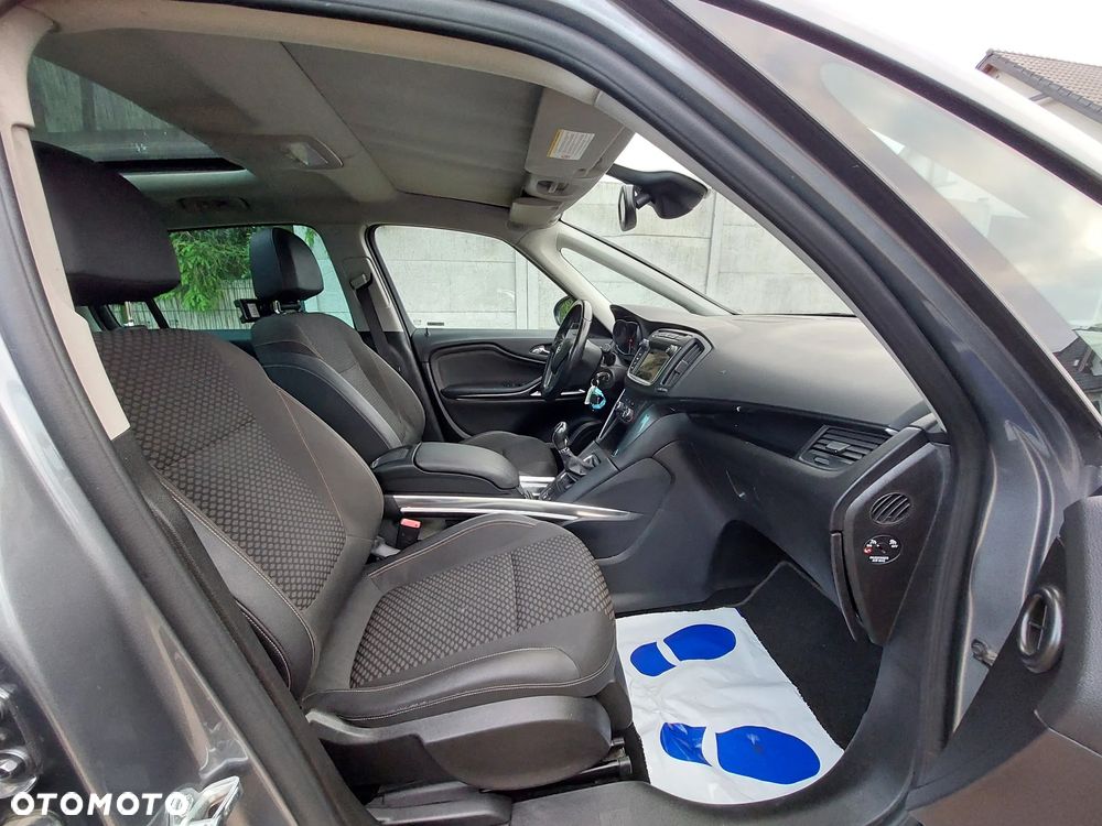Opel Zafira - 15