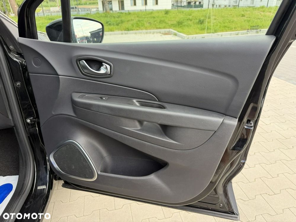 Renault Captur - 34